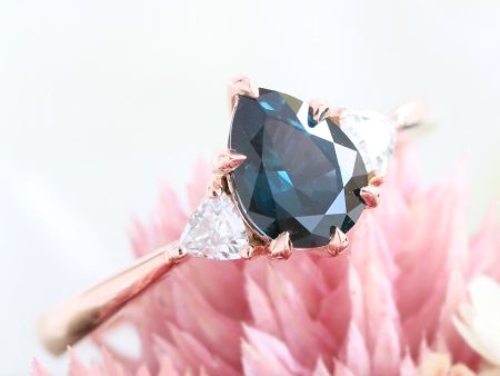 1.27 Ct Pear Teal Green Sapphire Ring in 14k Rose Gold 3 Stone Ring, Size 6.25 Hot on Sale