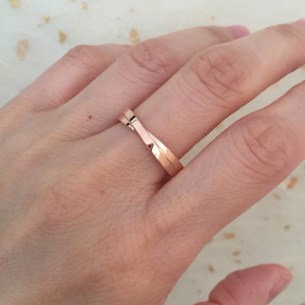 Infinity Knot Wedding Ring 4mm in 14k Rose Gold Plain Band For Sale